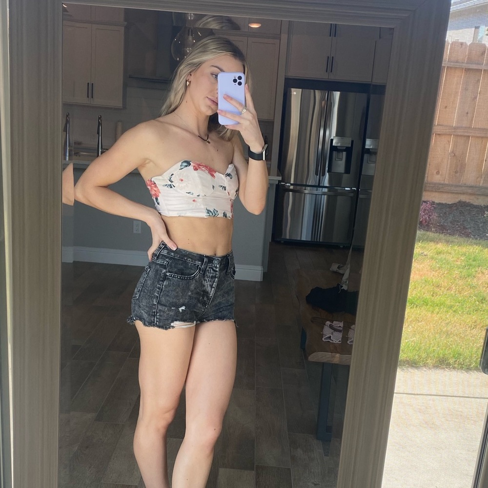 Strapless crop top